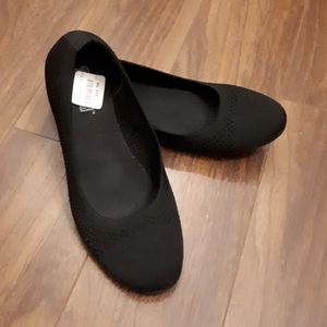 4/30 NWT flats